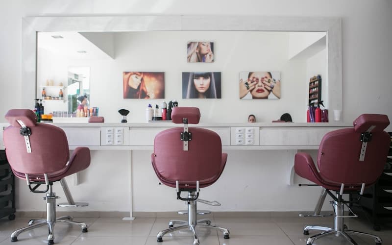 Không gian salon làm tóc hiện đại chuyên nghiệp tại Đà Nẵng