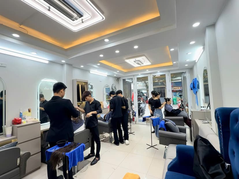 Không gian Salon Bình Minh Đà Nẵng